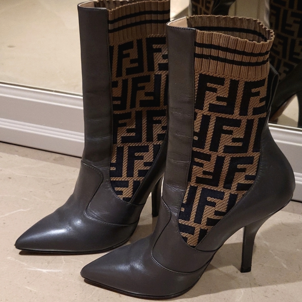 Fendi Motif Ankle Boots